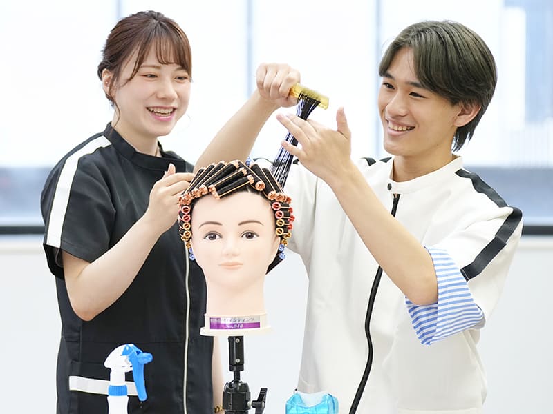 合格率6年連続100％